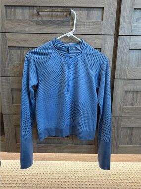 Lululemon Blue Women's Quarter-Zip Lightweight Top
